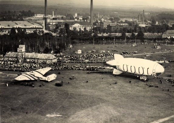 Am Alten Flugplatz - Flugtag 7.7.1935  Dresden
