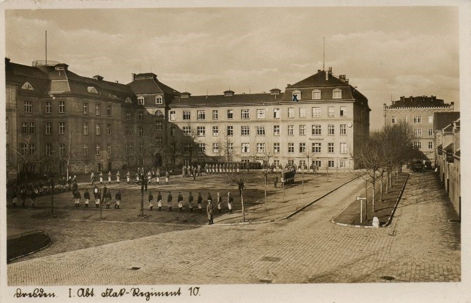 Stauffenbergallee 18 (König-Georg-Allee 18)  Dresden