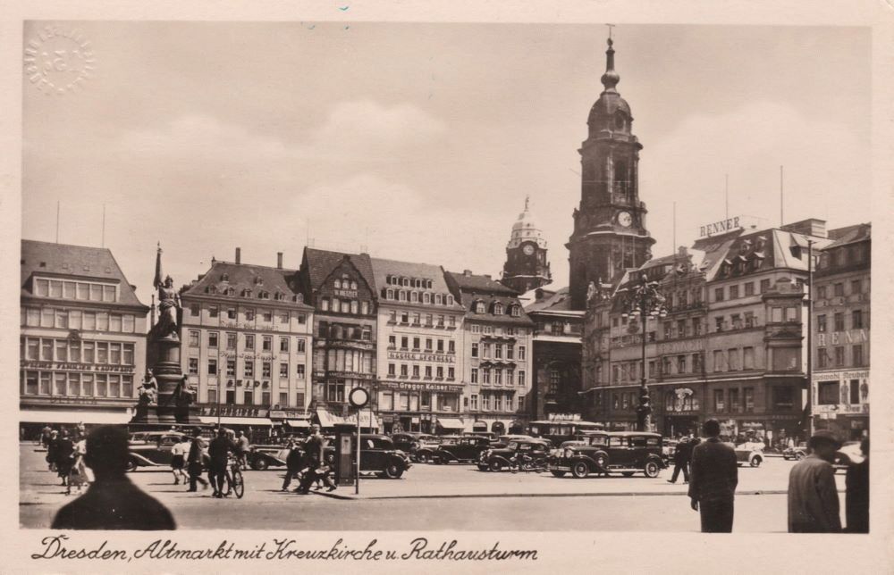 Altmarkt - S&uuml;dostseite quer  Dresden