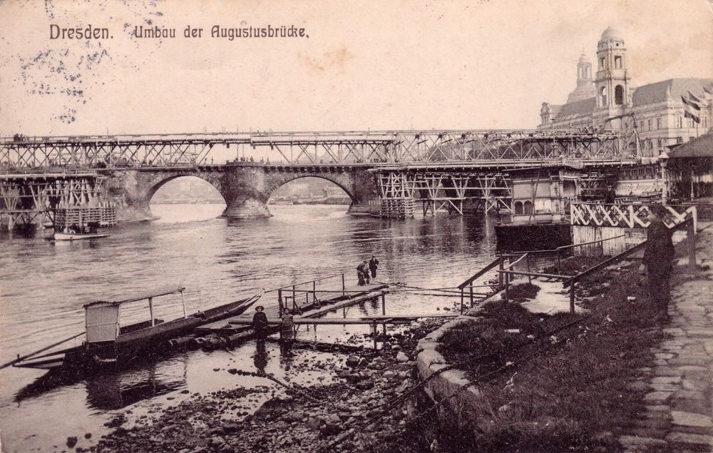 Augustusbrücke - Bau der Interimsbrücke  Dresden
