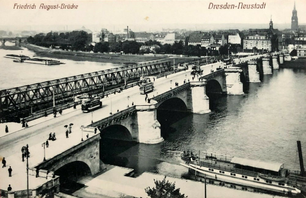 Augustusbrücke - fertig mit Abruch Interimsbrücke  Dresden
