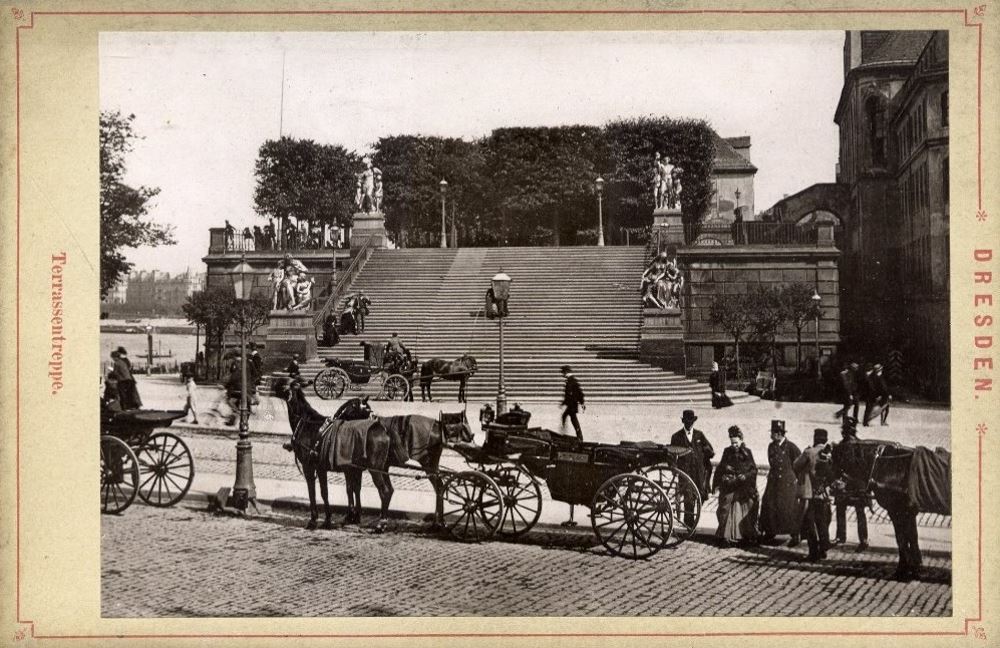 Brühlsche Terrasse (mit Brühlschem Palais) Dresden Brühlsche Terrasse (mit Brühlschem Palais) Dresden
