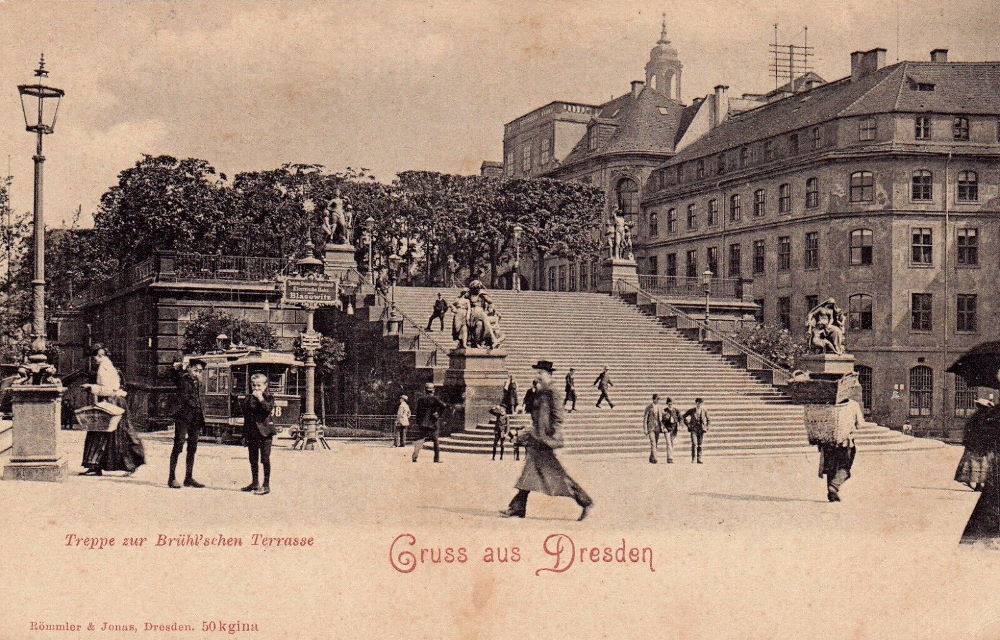 Br&uuml;hlsche Terrasse (mit Br&uuml;hlschem Palais)  Dresden
