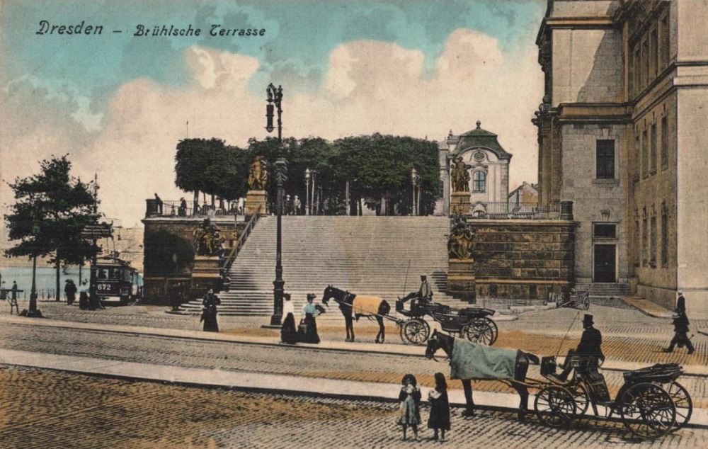 Br&uuml;hlsche Terrasse (mit St&auml;ndehaus)  Dresden