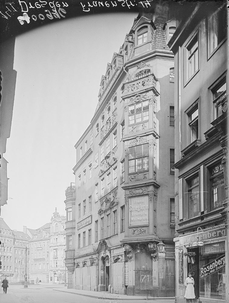 Frauenstraße 14 (1856 Mittlere Frauengasse 1)  Dresden