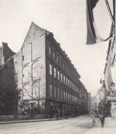 Kreuzstraße 10 (386,387 Kreuzstraße 14,15)  Dresden