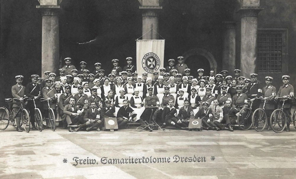 Residenzschloss -Gro&szlig;er Schlosshof  Dresden