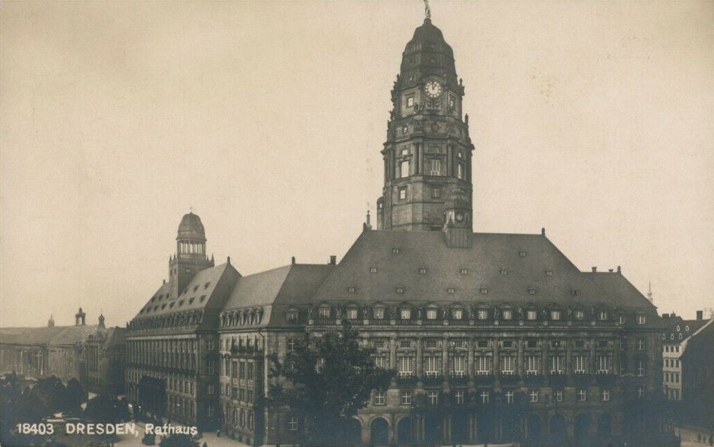 Dr.- Külz- Ring 19 (Ringstraße 21) / Gewandhausstraße  Dresden
