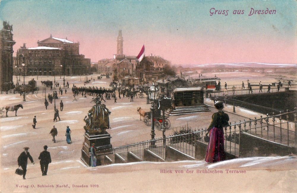 Schlo&szlig;platz  Dresden