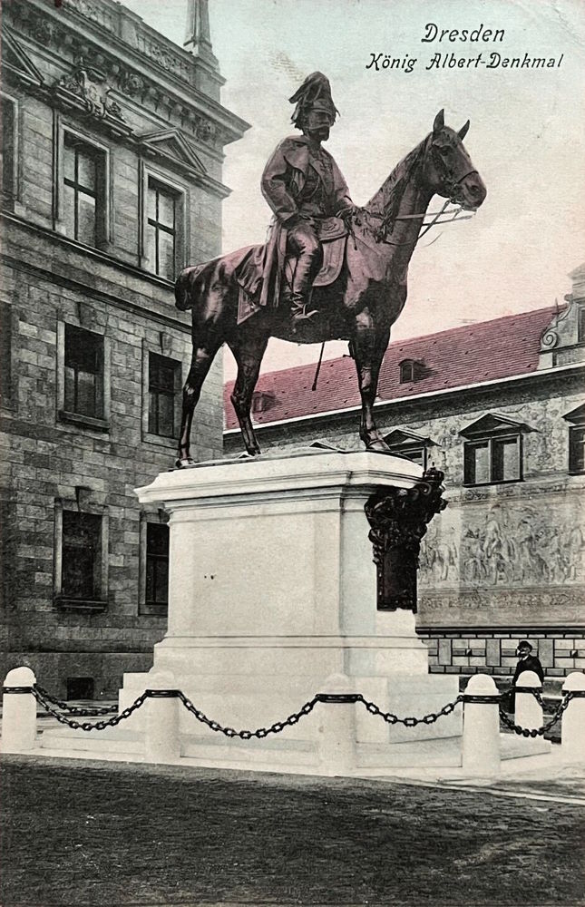 Schlo&szlig;platz  Dresden