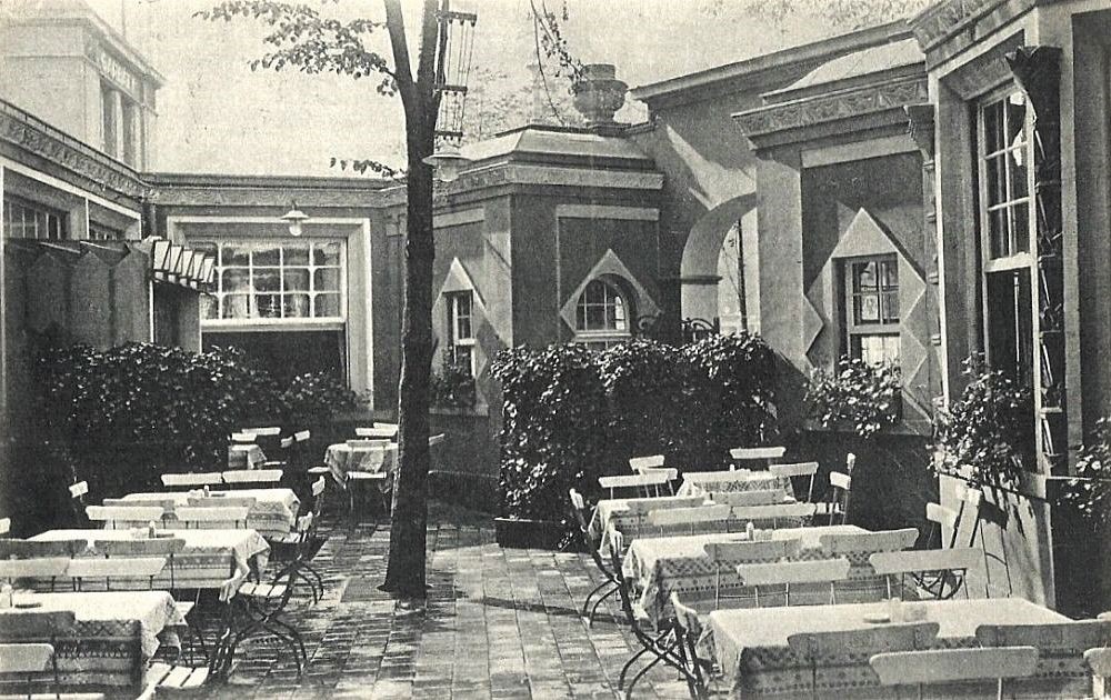 Sophienstra&szlig;e 1 / Postplatz  Dresden