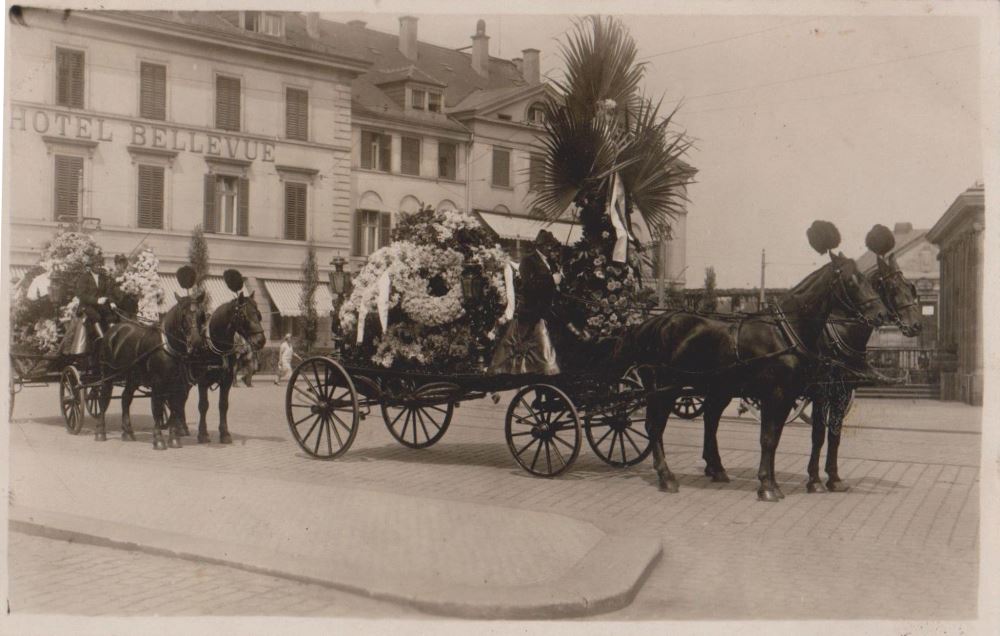 Theaterplatz 1 / Große Packhofstraße  Dresden