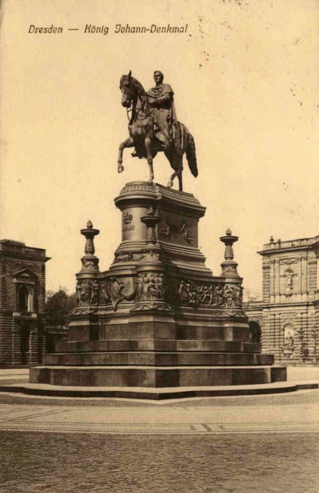 Theaterplatz  Dresden