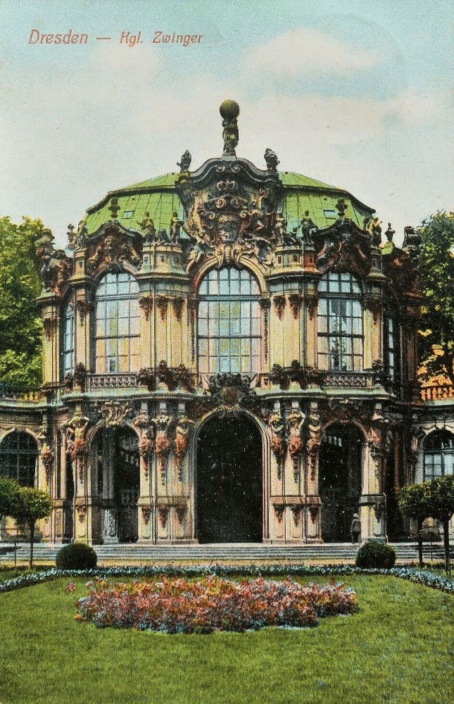 Zwinger - Wallpavillon hochkant  Dresden