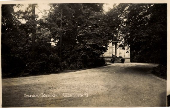 Loschwitzer Stra&szlig;e 21 (-1925 Residenz&shy;stra&szlig;e 36, 1925-46 Residenzstra&szlig;e 21)  Dresden