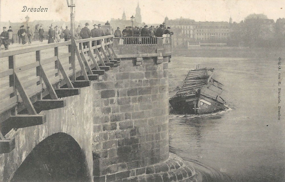 1906 Elbkahn Alwine rammt die Elbbrücke  Dresden