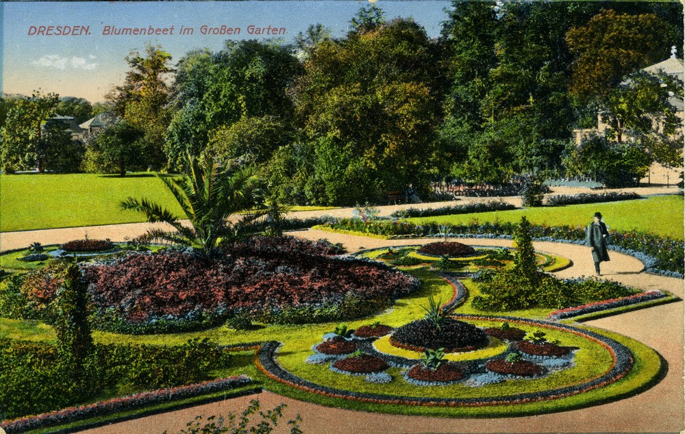 Hauptallee - Parterre mittig vom Palais Dresden Hauptallee - Parterre mittig vom Palais Dresden