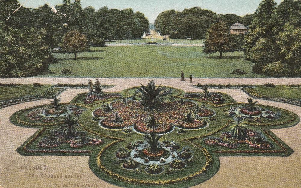 Hauptallee - Parterre mittig vom Palais Dresden Hauptallee - Parterre mittig vom Palais Dresden