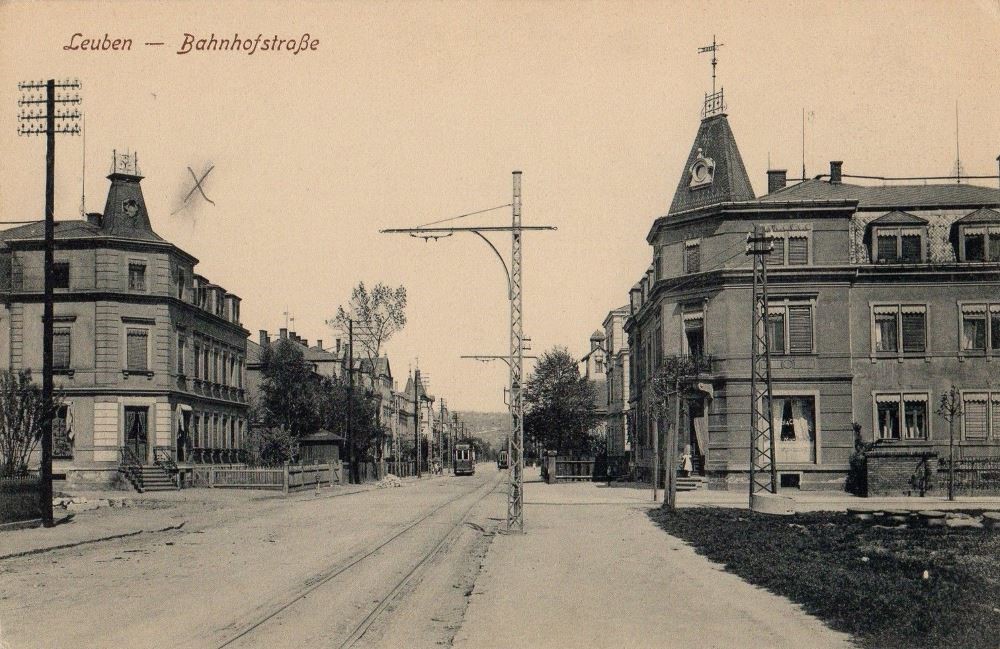 Stephensonstra&szlig;e 8 (-1956 Bahnhofstra&szlig;e 8) / Sachsenwerkstra&szlig;e (Fabrikstra&szlig;e)  Dresden