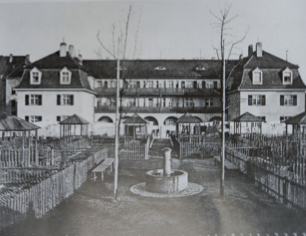 Bünaustraße 4b-8b  Dresden