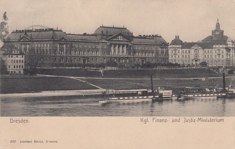 Carolaplatz 1 (K&ouml;nigin-Carola-Platz 1) / Wiesenthorstra&szlig;e  Dresden