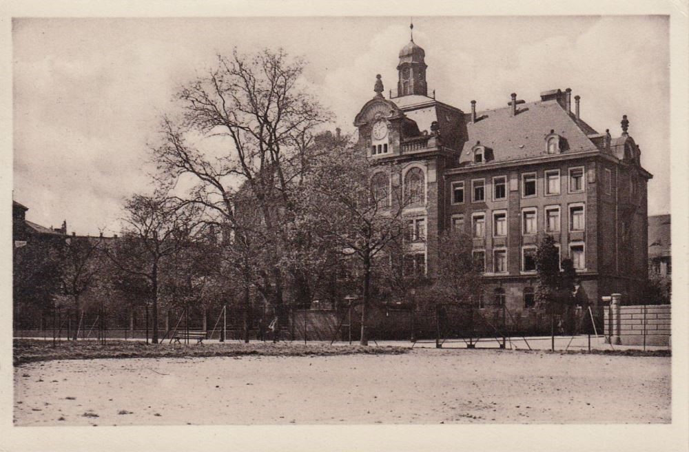 Carusufer 7 (Wasserstraße 7) / Weintraubenstraße 1  Dresden