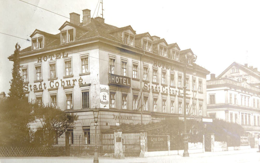 Robert-Blum-Straße 1 (-1874 Leipziger Straße 1, 1874-1946 Kaiserstraße 1)  Dresden