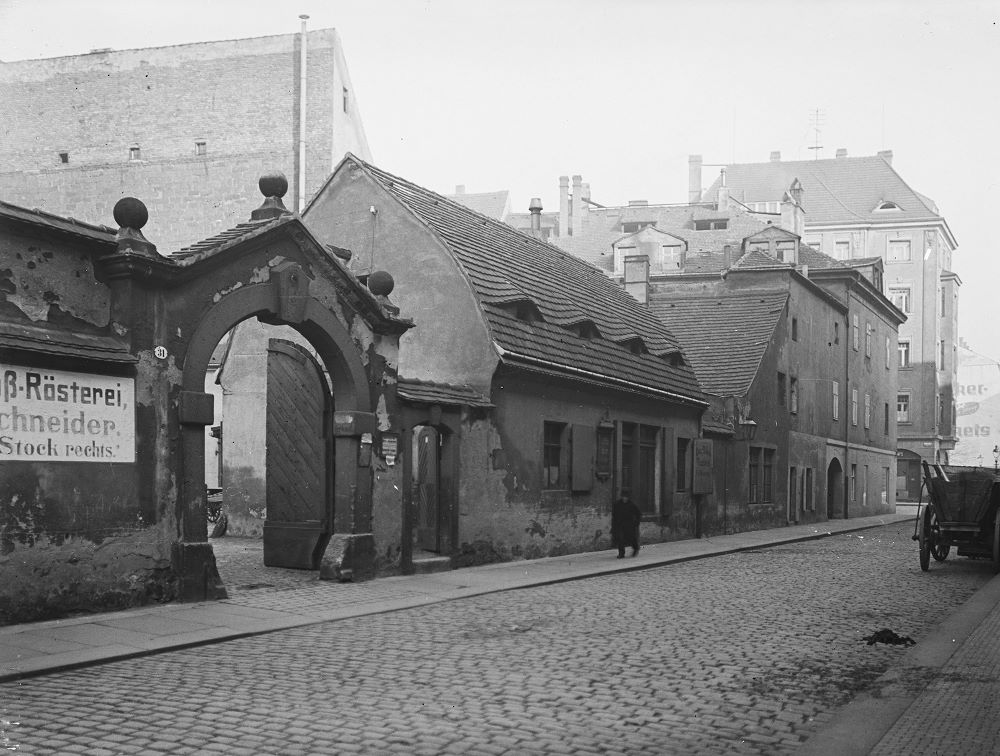 Kasernenstra&szlig;e 31 (-1893 Kasernenstra&szlig;e 13)  Dresden