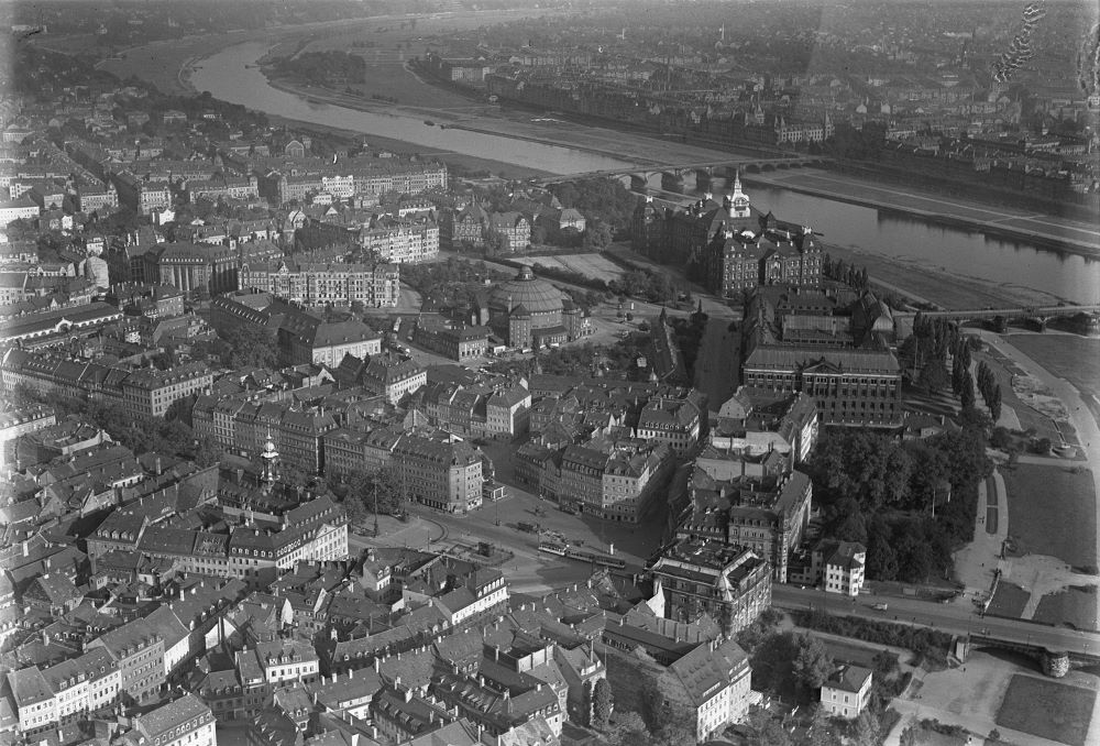 Neust&auml;dter Markt  Dresden