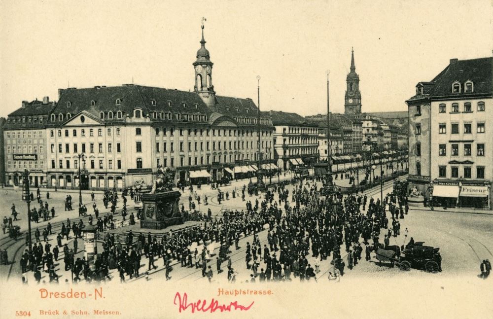 Neustädter Markt - Wachparade  Dresden