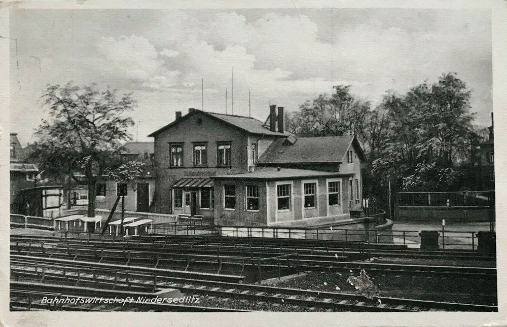 Bahnhofstraße 21 (Zschachwitzer Straße 3) Dresden Bahnhofstraße 21 (Zschachwitzer Straße 3) Dresden