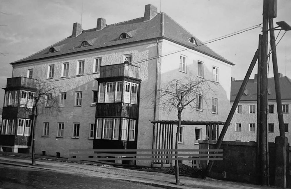 Friedrich-Adolph-Sorge-Stra&szlig;e 14 (Friedrichstra&szlig;e 14) / Sosaer Stra&szlig;e  Dresden
