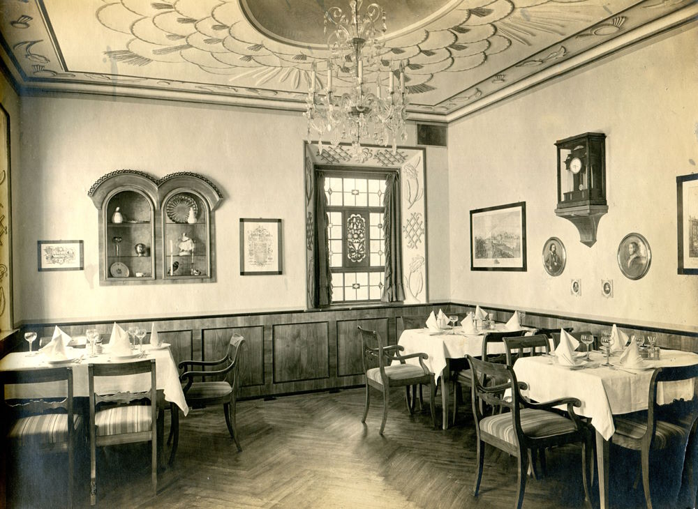 Trompeterstra&szlig;e 2 (1856 Gr. Oberseerg. 43 ) / Dippoldiswaldaer Platz  Dresden