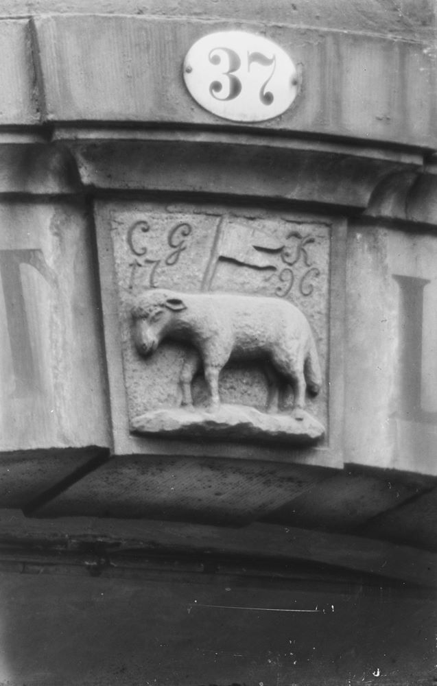 Annenstra&szlig;e 37 (-1858 Annengasse 19, 1858-82 Annenstra&szlig;e 19)  Dresden