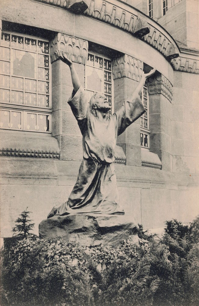 An der Christuskirche  Dresden