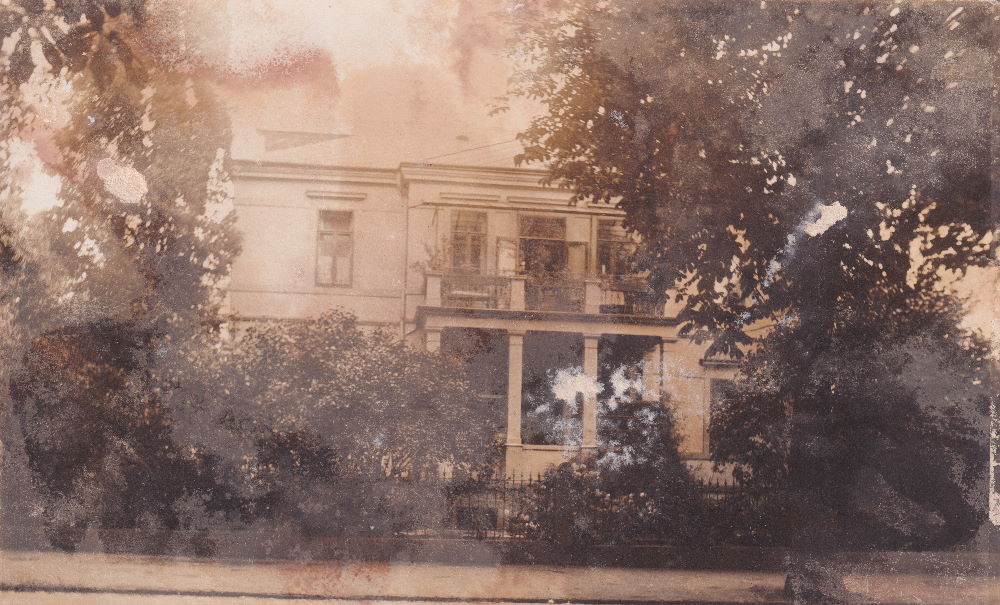 August-Bebel-Stra&szlig;e 6 (-1918 Residenzstra&szlig;e 16)  Dresden