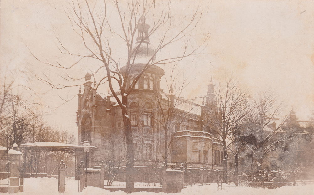 August-Bebel-Stra&szlig;e 3b (-1918 Residenzstra&szlig;e 3b) / Residenzplatz (Wiener Platz)  Dresden