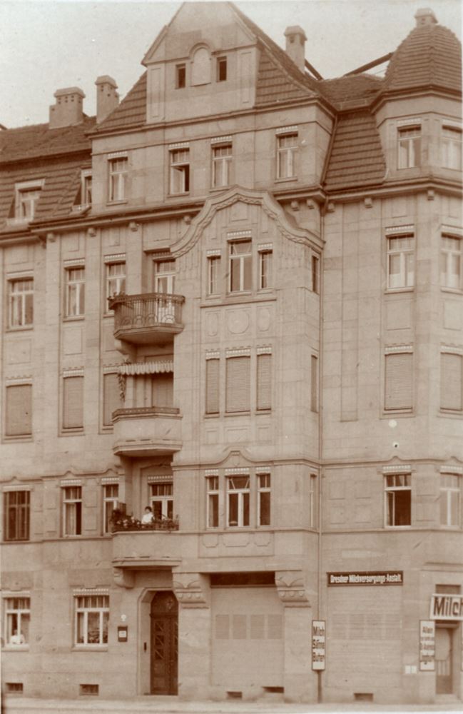 Stresemannplatz 9 (Walderseeplatz 9) / Mansfelder Straße  Dresden