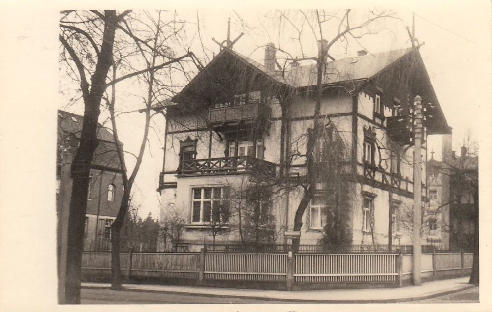 K&uuml;ntzelmannstra&szlig;e 7 (Ludwigstra&szlig;e 6) / Wolfsh&uuml;gelstra&szlig;e (Bismarckstra&szlig;e)  Dresden