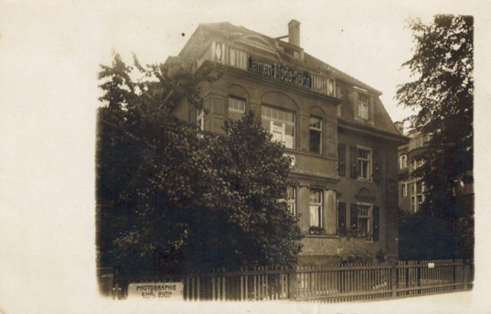 Plattleite 64 (Loschwitzer Stra&szlig;e 2) / Lahmannring (Rochwitzer Stra&szlig;e)  Dresden