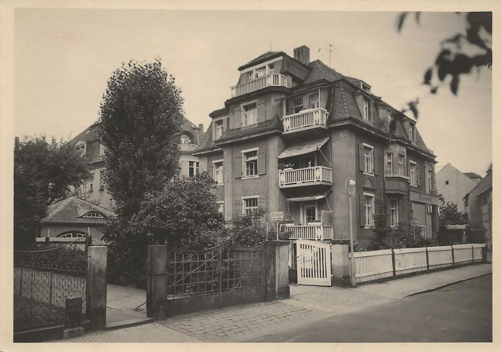 Plattleite 64 (Loschwitzer Stra&szlig;e 2) / Lahmannring (Rochwitzer Stra&szlig;e)  Dresden
